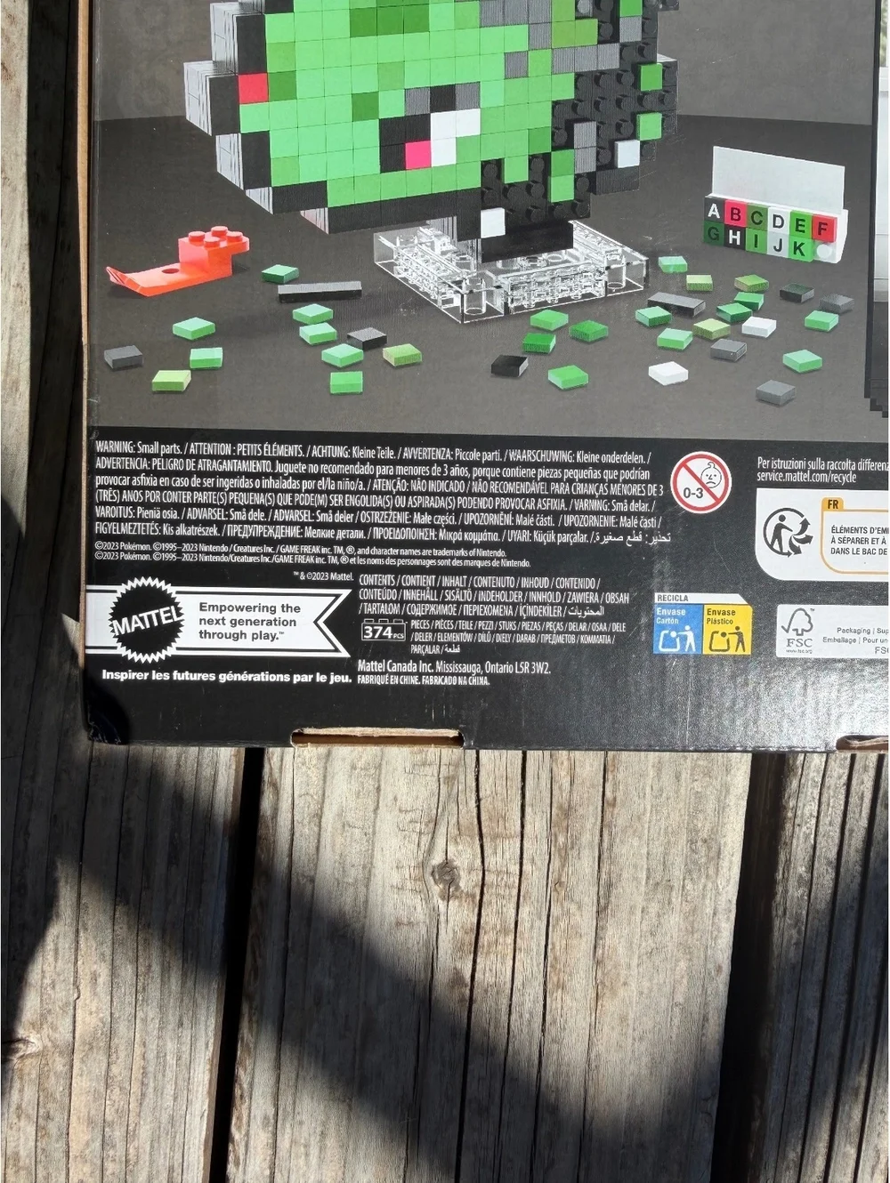 Mega Pokémon Bulbasaur Pixel Art Building Set - 374 Pieces, Ages 13+